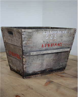 champagne crate red epernay