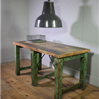 Industrial green Table x