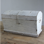 dutch white chest